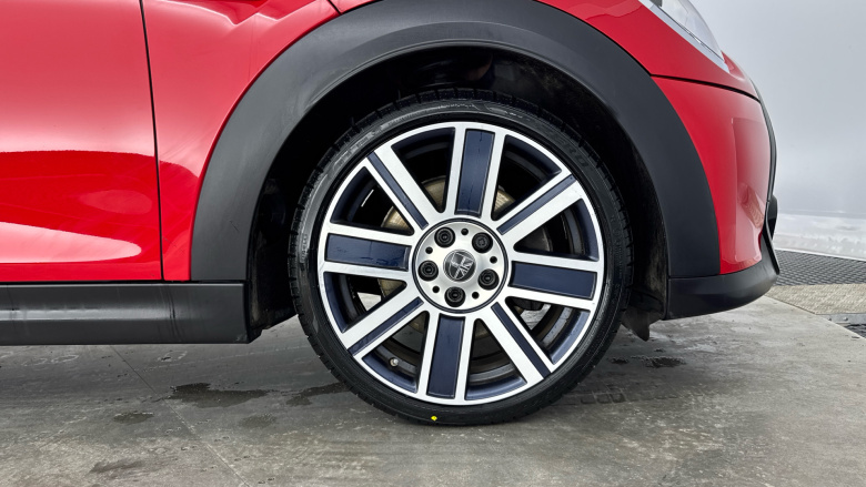 MINI Hatchback 2.0 Cooper S Exclusive 3dr Auto Petrol Hatchback